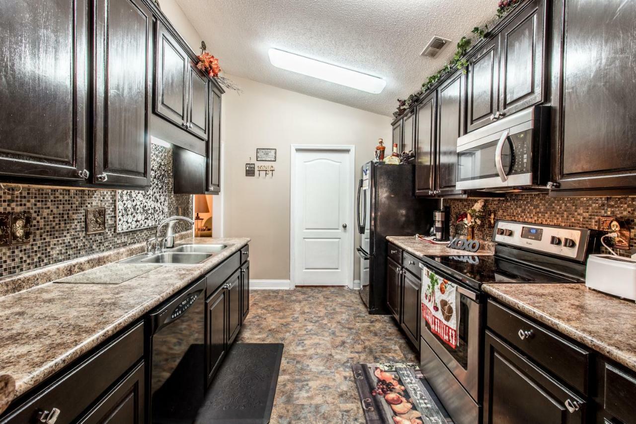 Villa Rockett! Your Sweet Home Away From Home! Huntsville Exterior photo